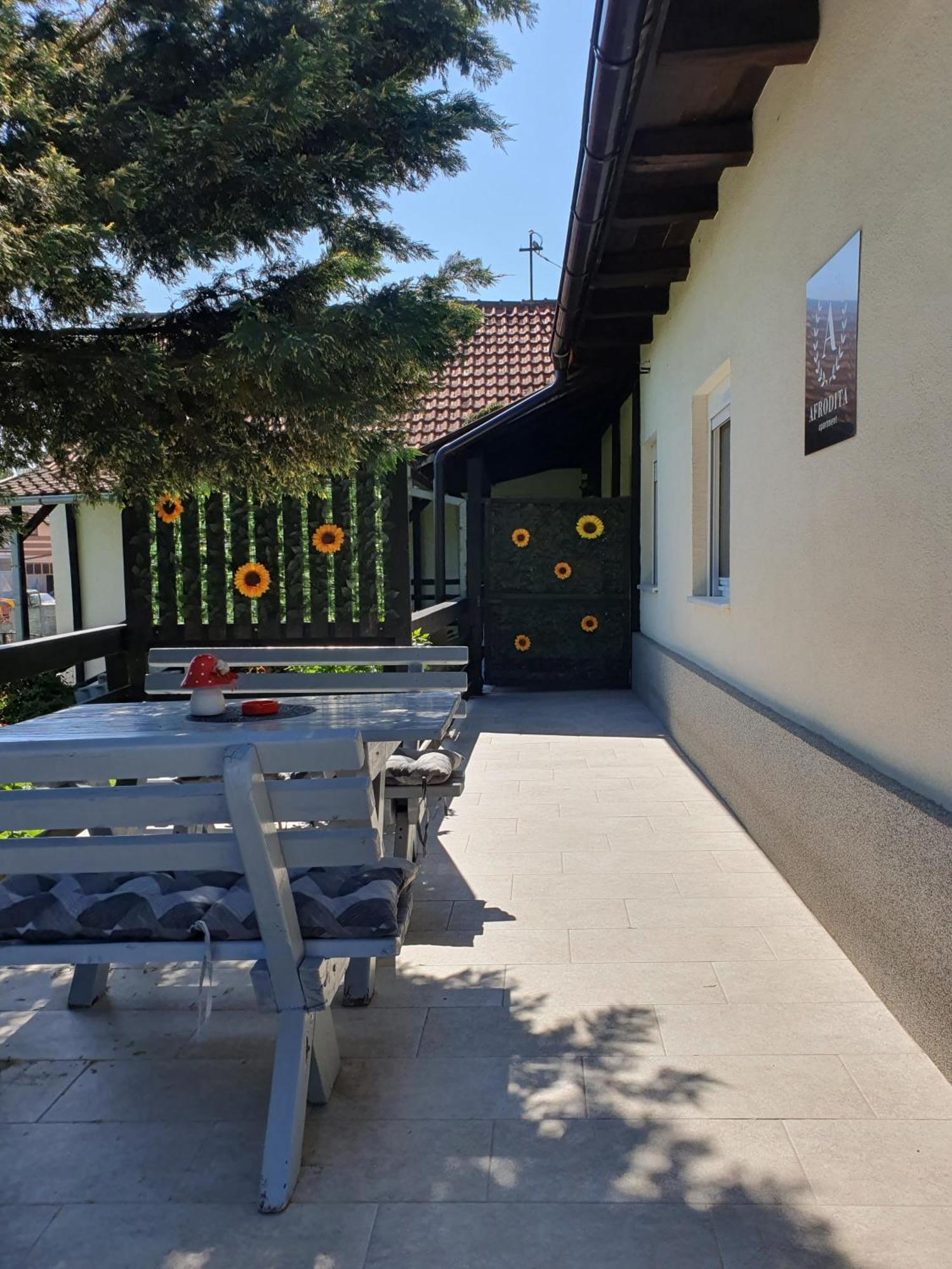 Afrodita Apartment Rednek Kültér fotó